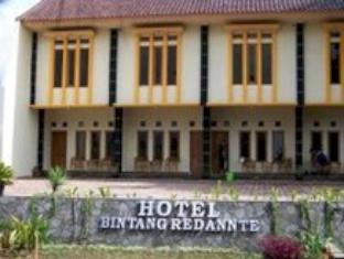 Hotel Bintang Redannte ガルット エクステリア 写真